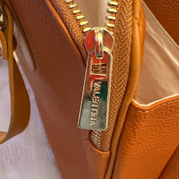 Valentina Rich Tan Shoulder Bag, Genuine Leather, Made in Italy - Picture 15 of 16